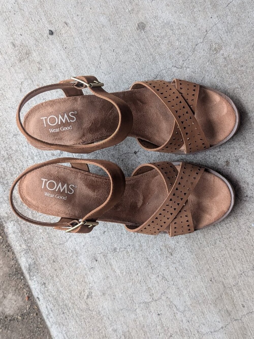 TOMS Tan Suede Cutout Block Heel Sandals Ankle Strap - 8